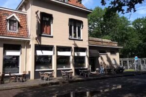 Grand Café Stationsplein 2