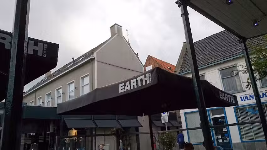 Grand Caf&eacute; Ter Nose