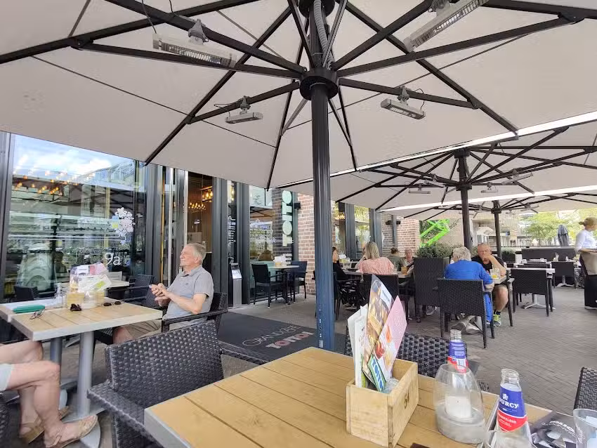 Grand Caf&eacute; Toi Toi