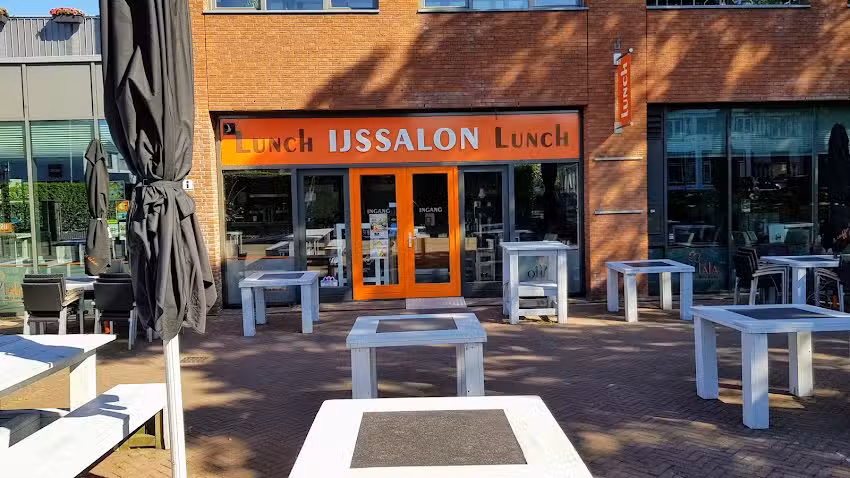 Grand Lunchcaf&eacute; Ohlala