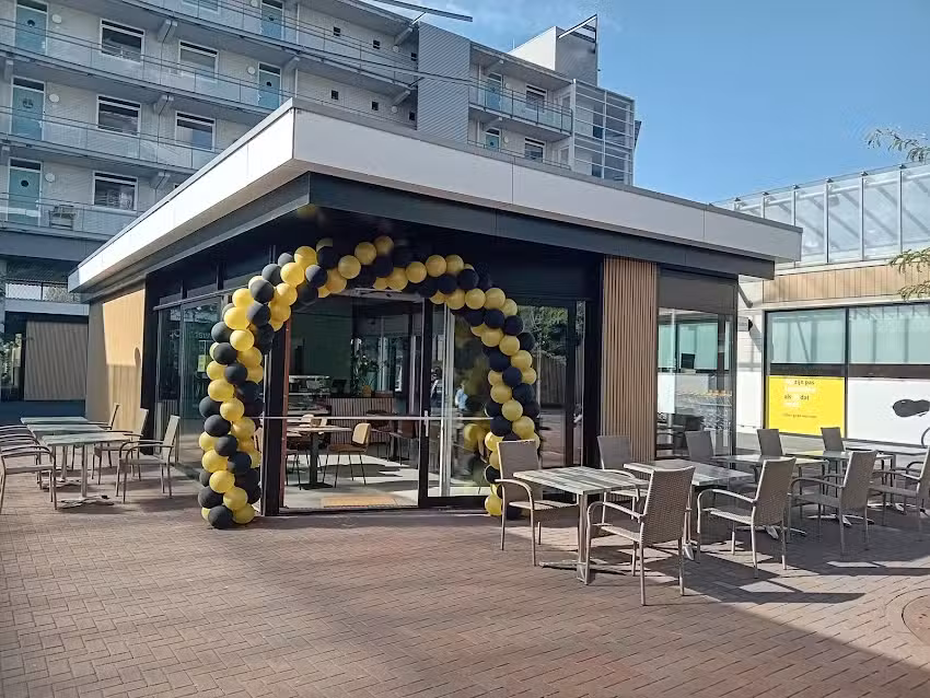 Happyday Surinaamse Lunchroom en afhaalmaaltijden