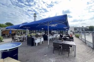 H&eacute; aan het water