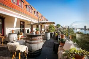 Hotel &ndash; Restaurant &ndash; Brasserie Valuas