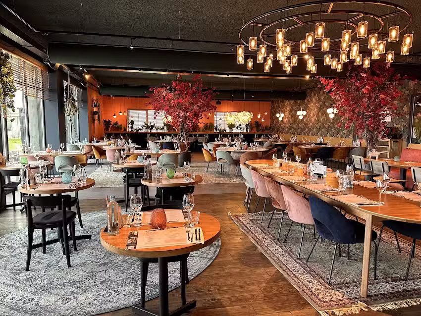 Humphrey&rsquo;s Restaurant Thorn