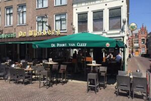Irish Pub De Poort Van Cleef