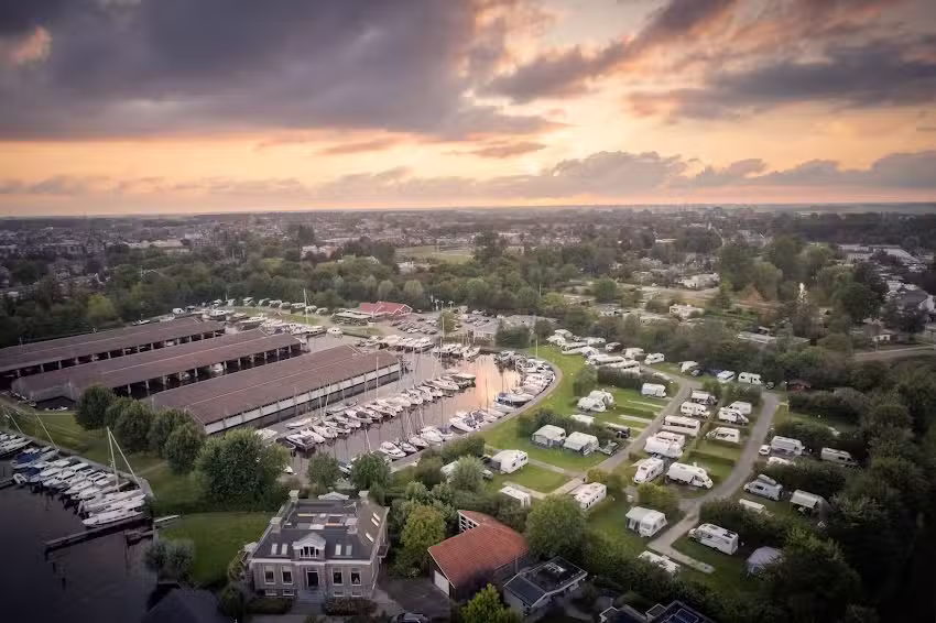 Jachthaven en Camping de Domp