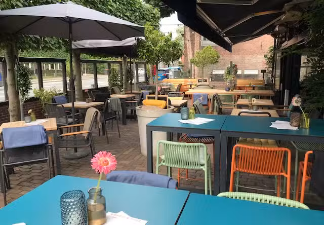 Korenbloem Borrel, Bites & Food