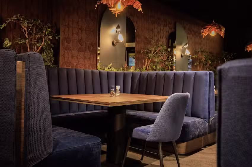 Lalezar Caf&eacute; & Restaurant