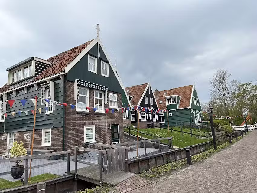 land en zeezicht (LEZZ)