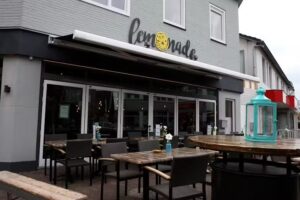 Lemonade -food & drinks-