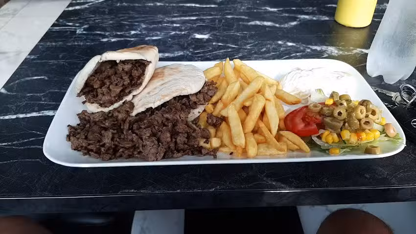 Lina Snacks&Grill