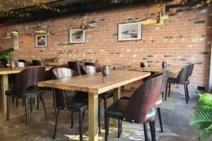 Lion&rsquo;s Head Restaurant & Brewery