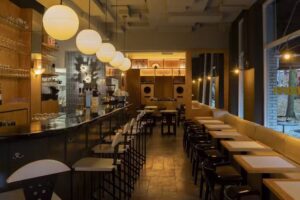 Loop 51 &ndash; Vinyl Brunch Bar