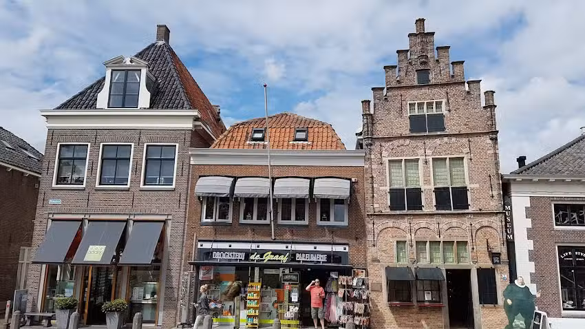 Lounge Bar Restaurant VIJF Edam