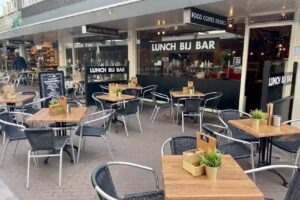 Lunch Bij Bar