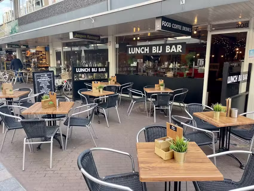 Lunch Bij Bar