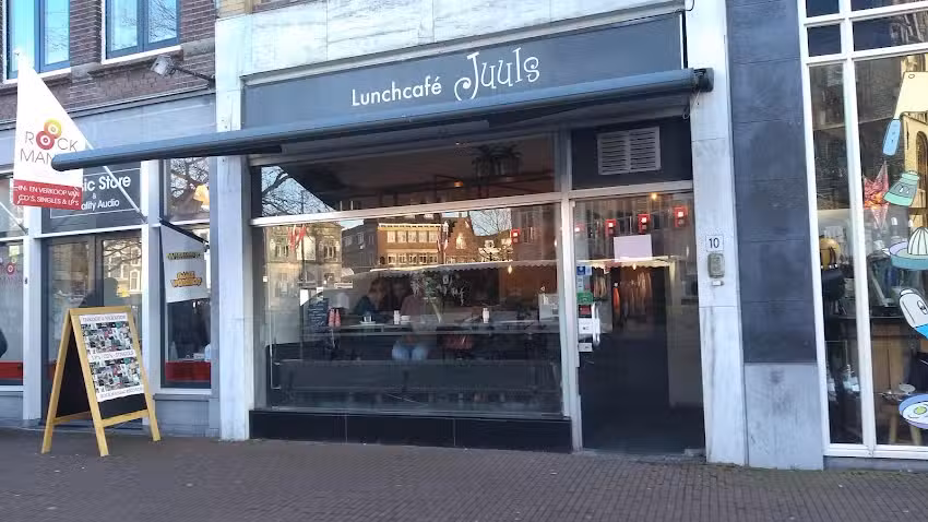 Lunchcaf&eacute; Juuls