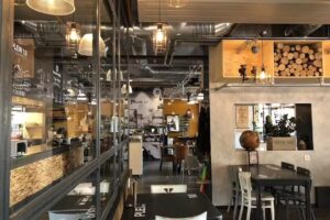 Lunchcaf&eacute; Plein 10