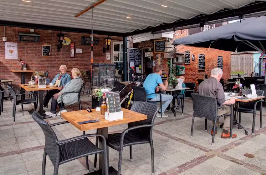 Lunchcaf&eacute; Toren4