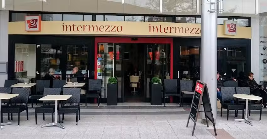 Lunchroom Intermezzo