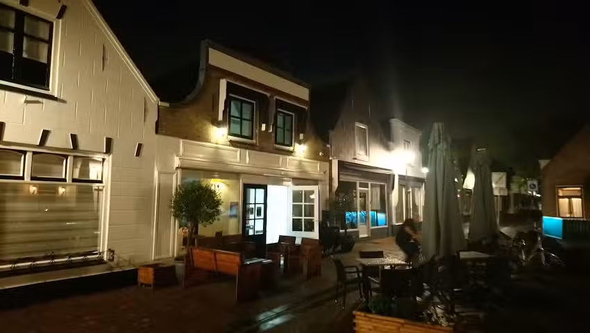 Lunchroom &lsquo;s Lands Bakkie