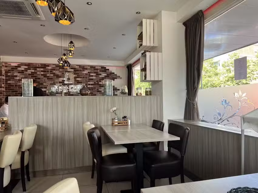 Mahzen Turkse Specialiteiten Restaurant