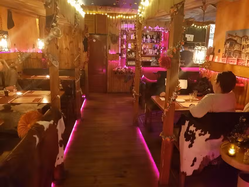 Mazzel Pizzeria & Grillroom