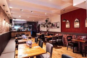 middl.eat مطعم عربي ، شيشه واركيله كافيه