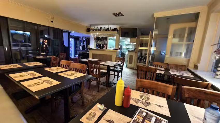 Mido&rsquo;s Grill