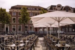 Mojo&rsquo;s Eatertainment