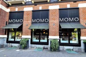 MOMO Restaurant, Bar & Lounge