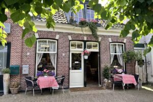 MonaLisa Delicatessen