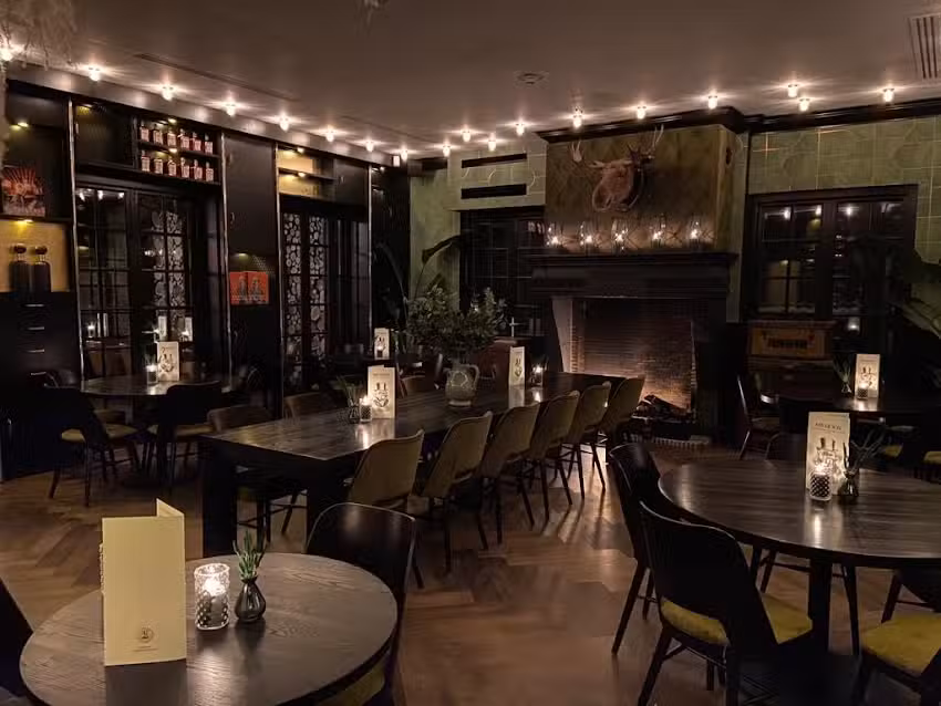 Mr. Moos Bar & Bistro