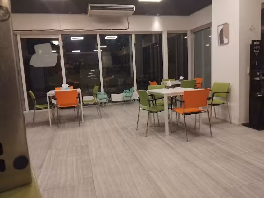 مطعم الزين Al Zain Restaurant