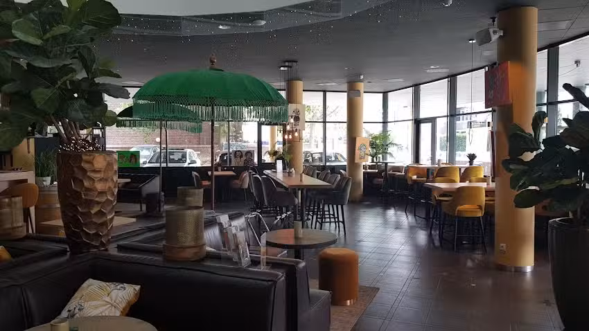 Nero Business Center & City Caf&eacute;