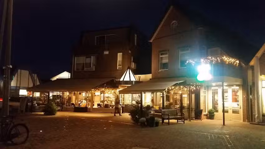 Nijkamp De Echte Bakker, Restaurant, IJssalon