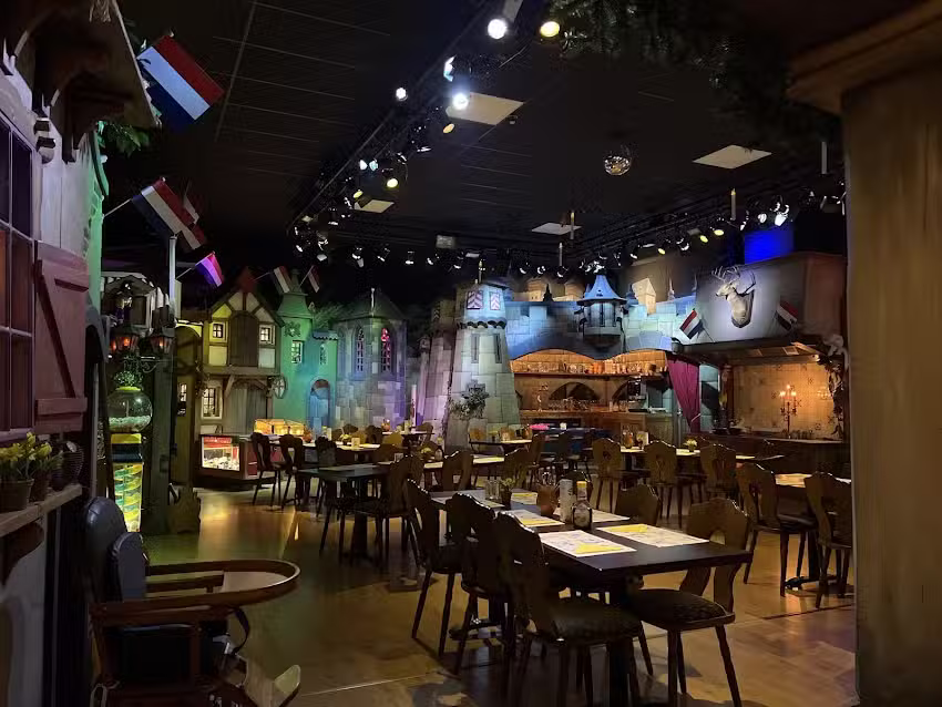 Party Restaurant Lokate