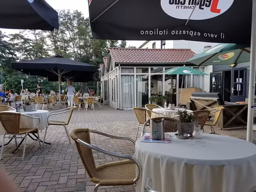 Partycentrum / Restaurant De Sluis