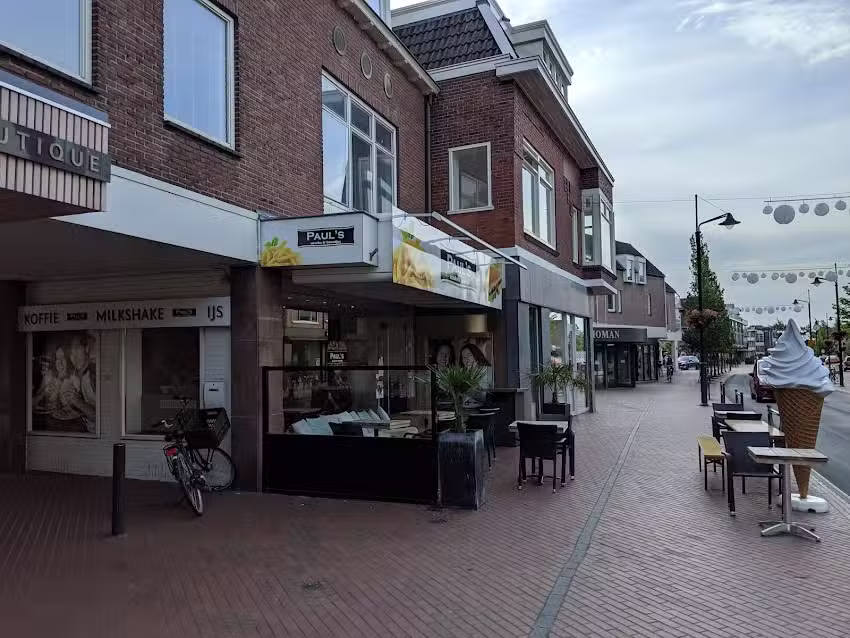 Paul&rsquo;s Snacks & Broodjes