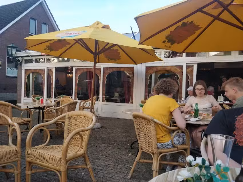 Pizzeria En Grill La Bella