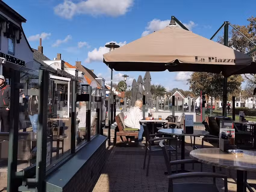 Pizzeria La Piazza