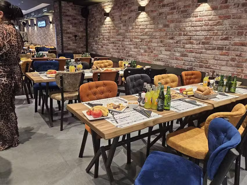 Planeta Caf&eacute;-Bar Restaurant