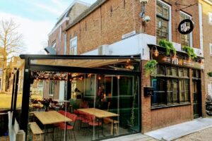 PUB10 Music & Sportsbar