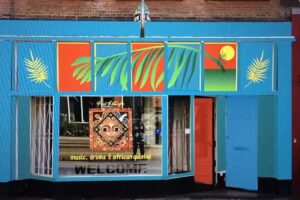 Ras Eet-Cafe /Kamita