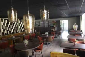 Red Moon Restaurant & sushi