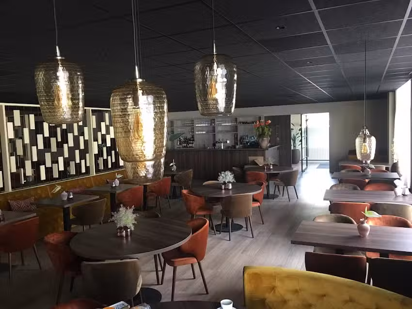 Red Moon Restaurant & sushi