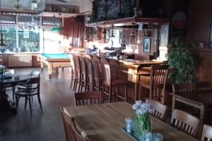 Restaurant-Caf&eacute; &lsquo;Op Warns&rsquo;