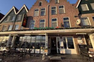Restaurant-caf&eacute; Van den Hogen