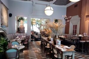 Restaurant Carmel Market