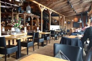Restaurant De Beren Houten